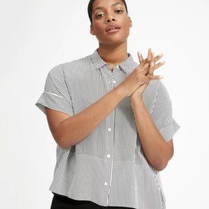Everlane Silk Short-Sleeve Square Shirt - 0